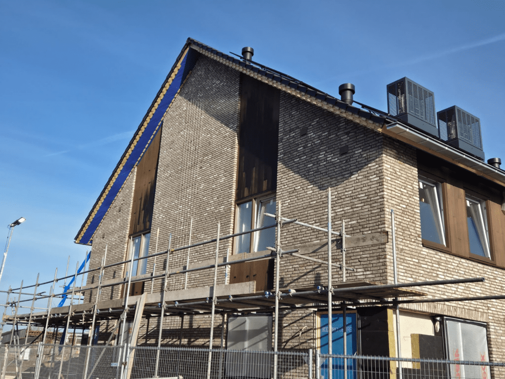Bamboe gevelbekleding woningen Beekweide, Renswoude