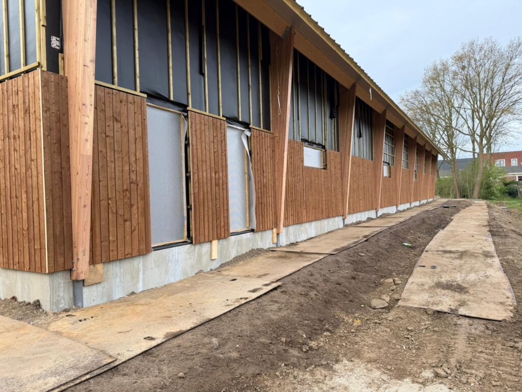 Houten gevelbekleding HDSR loodsen, Lopik, Maarssenbroek en Nieuwegein