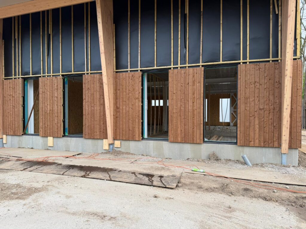 Houten gevelbekleding HDSR loodsen, Lopik, Maarssenbroek en Nieuwegein